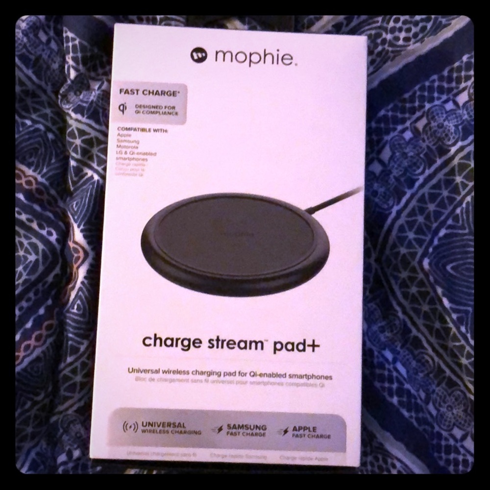 Mophie charging stream pad